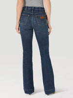 Load image into Gallery viewer, Wrangler: Retro® Bailey High-Rise Trouser
