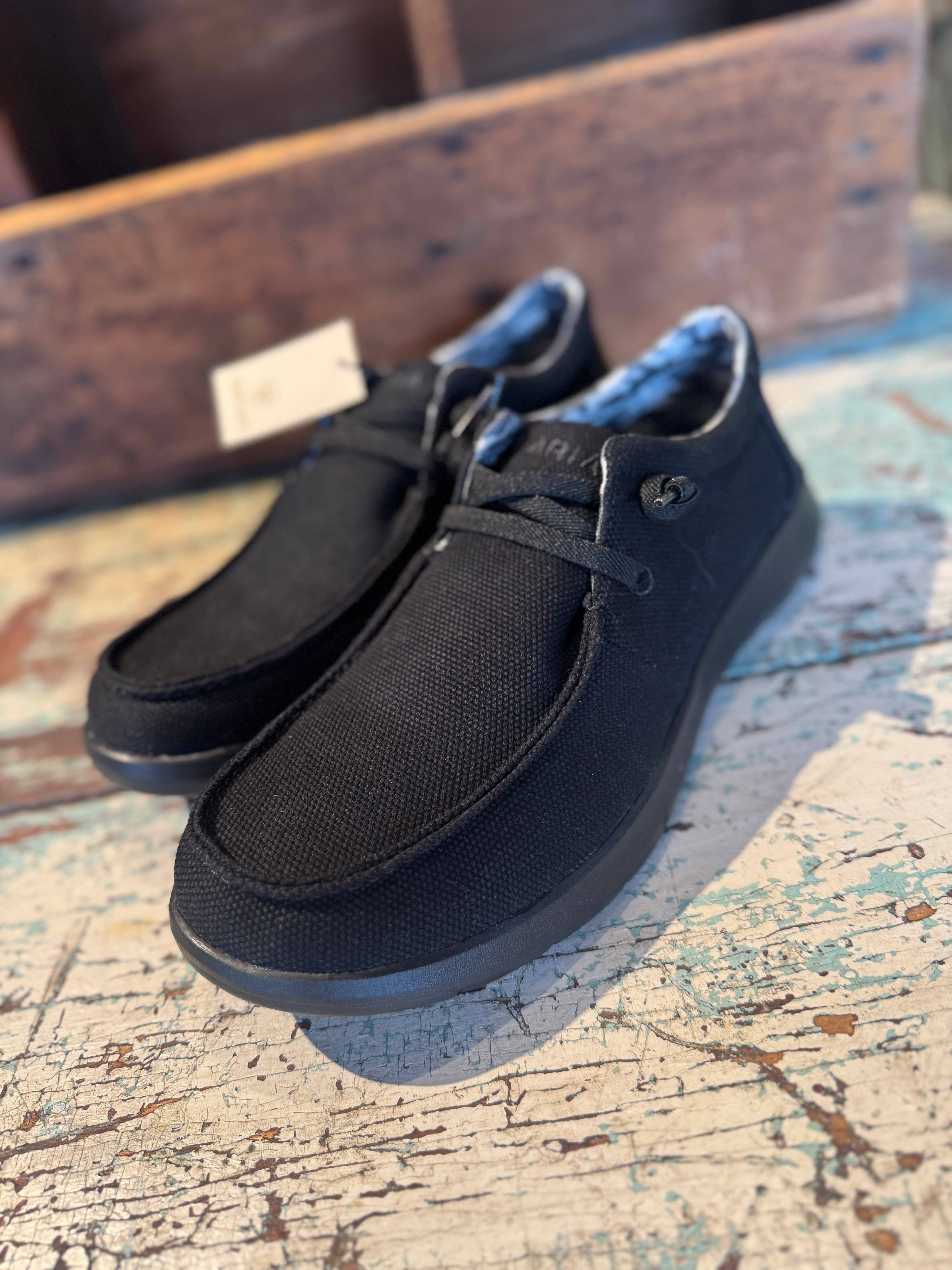 Ariat: Men's Black Hilo