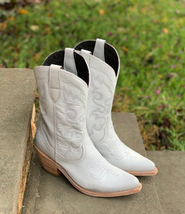 Blanco Boots