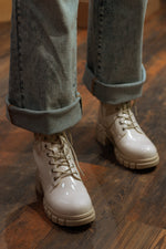 Load image into Gallery viewer, Cream Cray Boot
